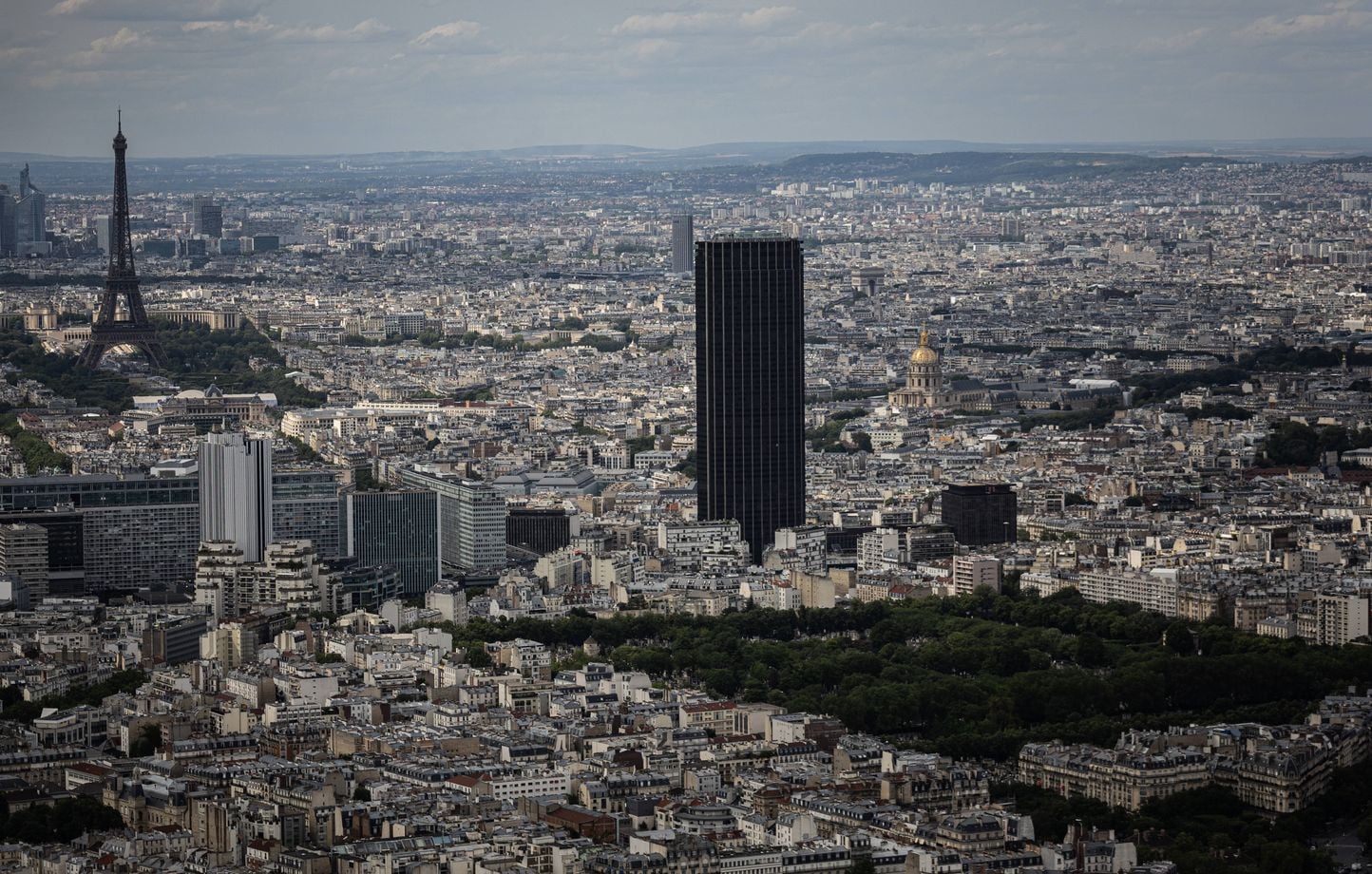 Primera reunión de crisis en el ayuntamiento para “sentar las bases” de la renovación de la torre Montparnasse Primera reunión de crisis en el ayuntamiento para “sentar las bases” de la renovación de la torre Montparnasse
